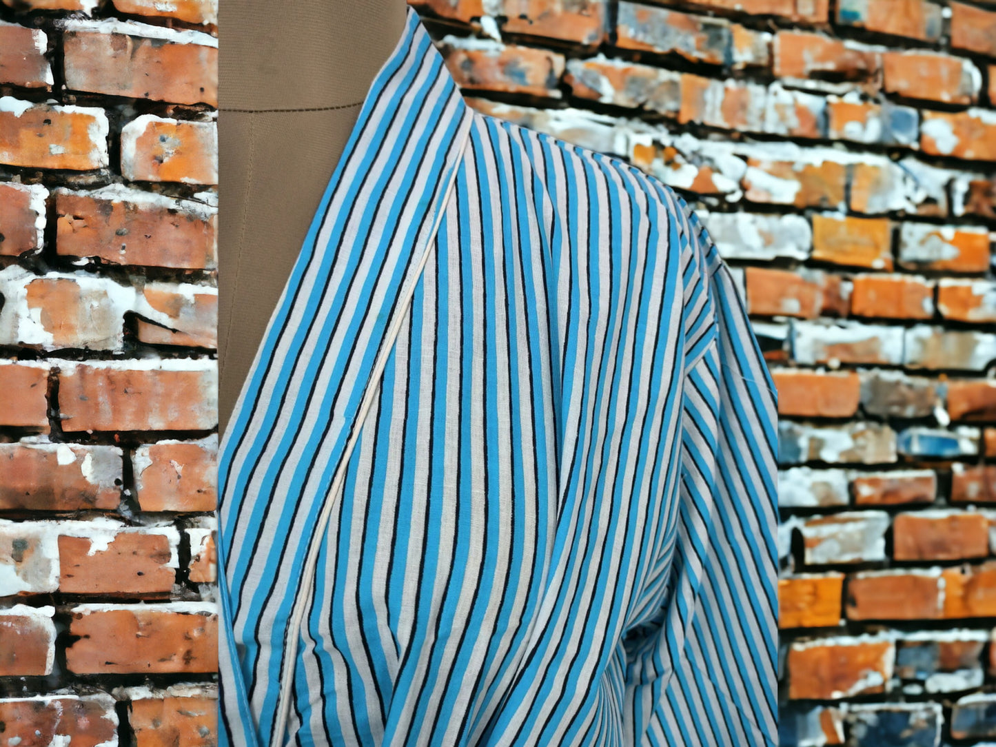 SKY BLUE STRIPE Print - Kimono Robe